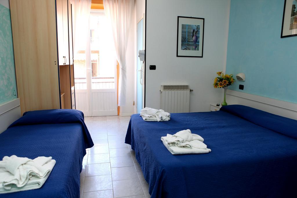 Hotel Saxon Rimini Cameră foto